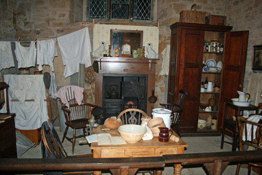 Cottage kitchen circa 1914