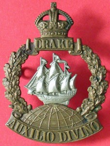 Drake cap badge